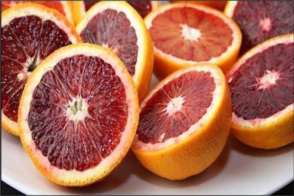 البرتقال الأحمر منجم من الفيتامينات والمعادن