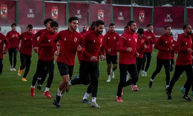 الأهلى يستأنف تدريباته استعدادًا لمواجهة فاركو 