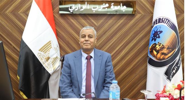 رئيس جامعة جنوب الوادى يبعث يهنئ الرئيس السيسى بذكرى الإسراء والمعراج