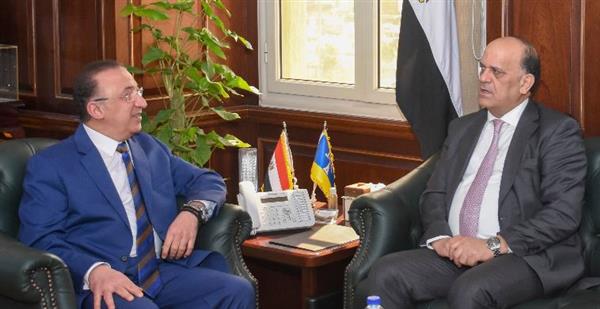 محافظ الإسكندرية وسفير تونس يبحثان سبل التعاون المشترك بين الجانبين