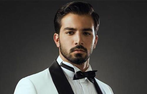حازم إيهاب يطلب الدعاء لابنه " أرجوكم ادعوا ليونس ربنا يشفيه"