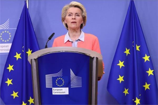 رئيسة المفوضية الأوروبية تؤيد انضمام أوكرانيا للاتحاد الأوروبي