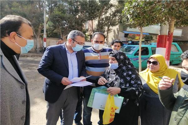 نائب محافظ الغربية في جولة بقرى حياة كريمة في كفرالزيات  