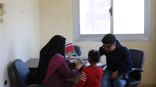 الكشف على 275 حالة في قافلة جامعة جنوب الوادي بمركز أبو تشت 