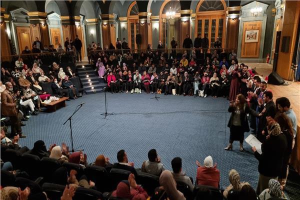 «آداب الإسكندرية» تنظم الملتقى الأول للشعر والفنون بمركز الإبداع 