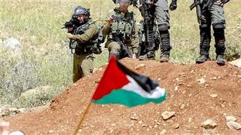   «الوطن» العمانية: إسرائيل تستغل الانشغال الدولي بالأحداث الكبرى لارتكاب الانتهاكات ضد الفلسطينيين