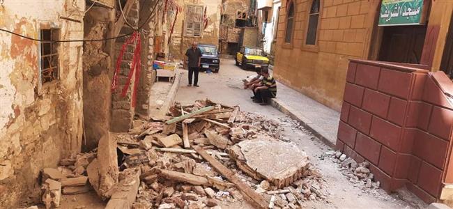 سقوط  أجزاء من عقارين بالإسكندرية.. وتحرك سريع من «التضامن الاجتماعي» 