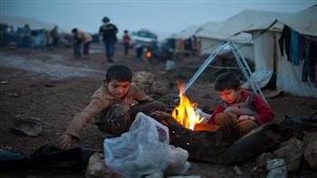   منظمة إنسانية: موت الأطفال السوريين بردا في مخيمات إدلب مرفوض