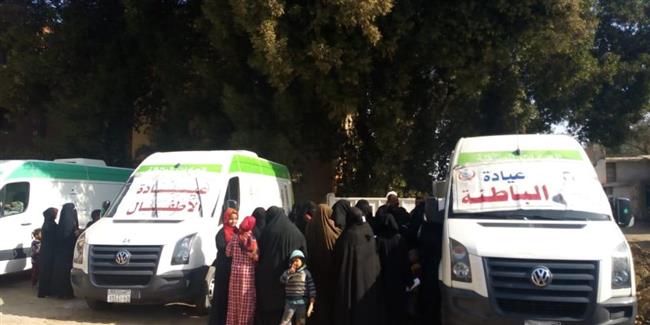 صحة قنا تنظم قافلة طبية مجانية بالقرى الأكثر احتياجا 