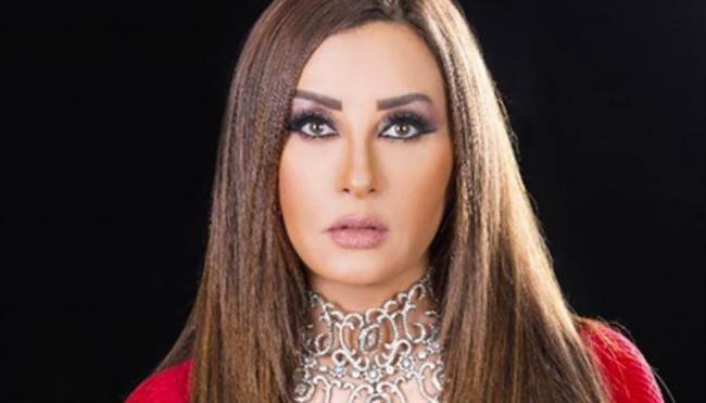 لطيفة تغني قصيدة «حلم»