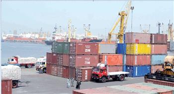   ١٢٧ ألف طن بضائع و٢٧ سفينة حجم التداول في مينائي الإسكندرية والدخيلة خلال ٢٤ ساعة