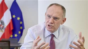    وزير الداخلية النمساوي يحذر من استغلال الإنترنت في تجارة المخدرات