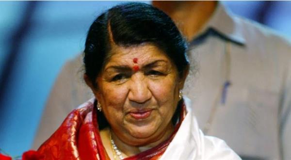 وفاة المغنية الهندية «لاتا مانجيشكار» عن 92 عاما