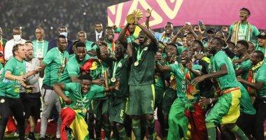 السنغال تنظم ممرا شرفيا للاعبي منتخب مصر بعد خسارة لقب أمم إفريقيا
