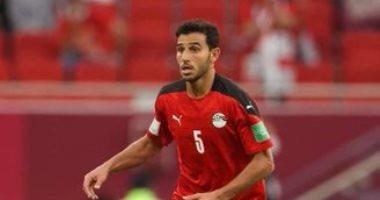 والد حمدى فتحى: المنتخب قدم أداء بطوليا.. والإجهاد سبب الخسارة