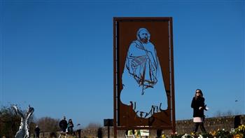   الجزائر تعلق على حادث تخريب منحوتة فنية للأمير عبد القادر في فرنسا