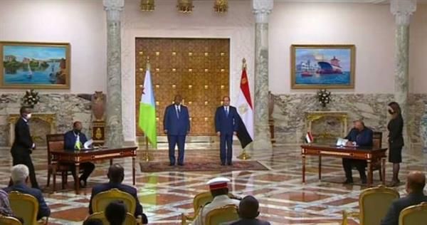 الرئيس السيسي ونظيره الجيبوتي يشهدان التوقيع على مذكرات تفاهم بين البلدين