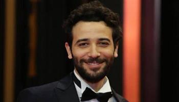 تعرف على تفاصيل «ليلة غير عادية» لكريم قاسم 