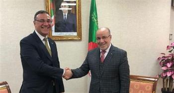   سفير مصر في الجزائر يلتقي وزير الشئون الدينية والأوقاف 