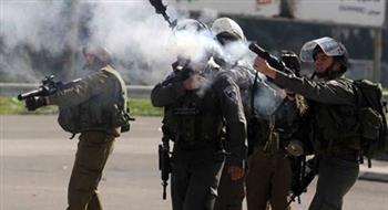   الاحتلال يطلق الغاز المسيل للدموع ويصيب عشرات الفلسطينيين بالاختناق  
