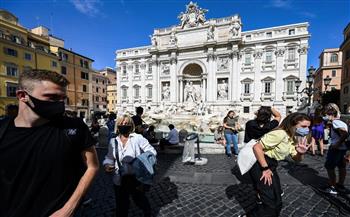   إيطاليا تلغي إلزامية ارتداء الكمامات بالأماكن المفتوحة اعتبارا من الجمعة المقبلة