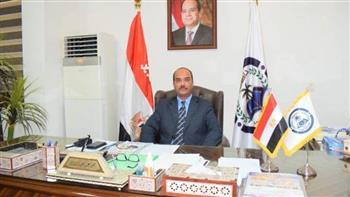 رئيس جامعة العريش يبحث تأهيل الطلاب لسوق العمل