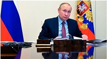   بيسكوف يدافع عن إهانة بوتين لرئيس أوكرانيا
