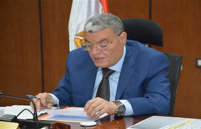 محافظ المنيا يؤكد ضرورة التصدي بكل قوة وحزم لظاهرة التعدي على أملاك الدولة