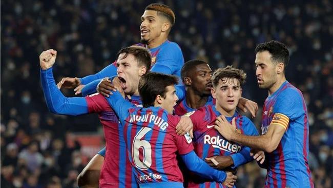 برشلونة يستهدف ضم نجم إنتر ميلان مجانا لهذا السبب