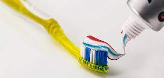 هل لـ فرشاة الأسنان ثواب استخدام السواك؟