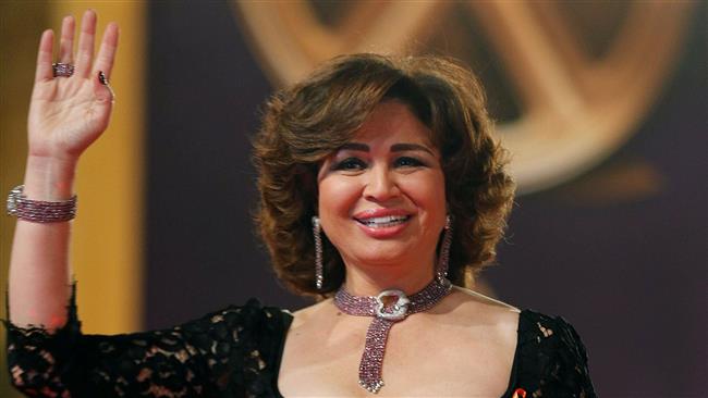 إلهام شاهين: سعيدة بحصول فيلم "حظر تجول" على 10 جوائز