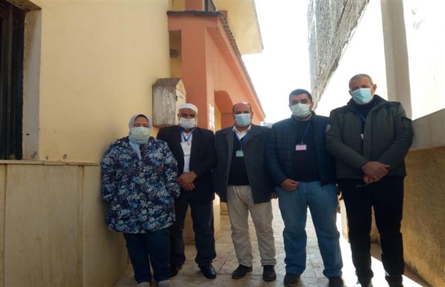 الكشف على 1354 مواطناً خلال قافلة طبية مجانية بالبحيرة