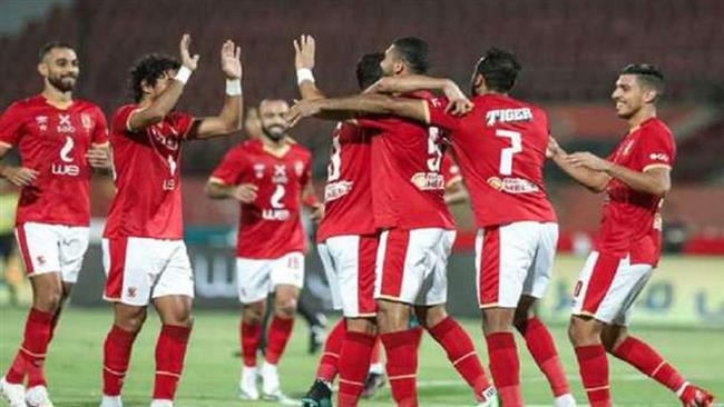الأهلى يسعى لمصالحة جماهيره أمام فاركو الليلة
