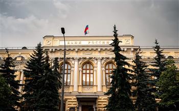   البنك المركزي الروسي يمنع تحويل الأرباح على السندات خارج الدولة
