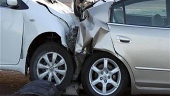 إصابة 4 أشخاص فى حادث تصادم سيارتين على الطريق الأوسطى بالشرقية