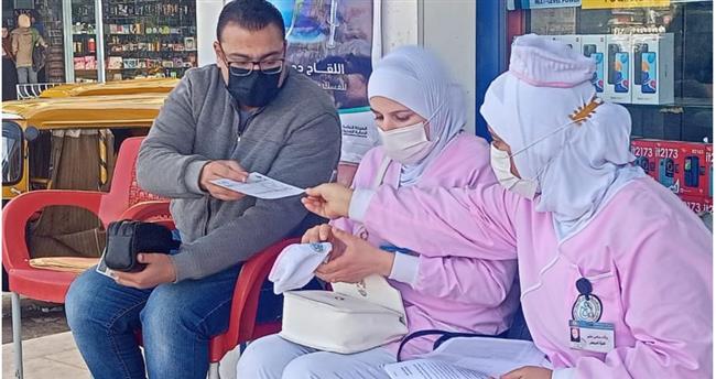 «اللقاح أمانك لبكرة».. تطعيم 2000 مواطنا ضمن «طرق الأبواب» بالإسماعيلية 