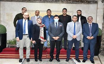 وزير الشباب والرياضة يعتمد ميثاق المراجعة الداخلية والحوكمة 