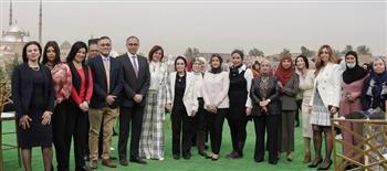 «الكان القابضة» تطلق استراتيجية لتمكين المرأة وتوفير فرص العمل للفتيات بالمحافظات