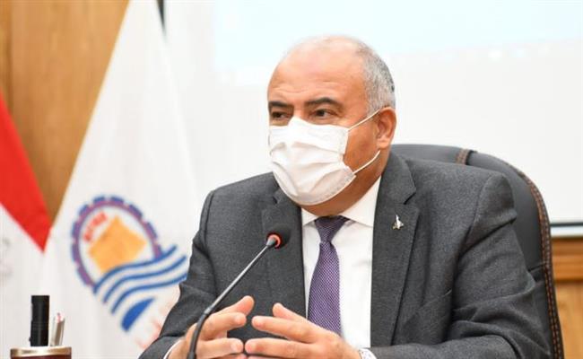 محافظ قنا يعلن عن بروتوكول تعاون لإجراء مسح طبى لطلاب المدارس 