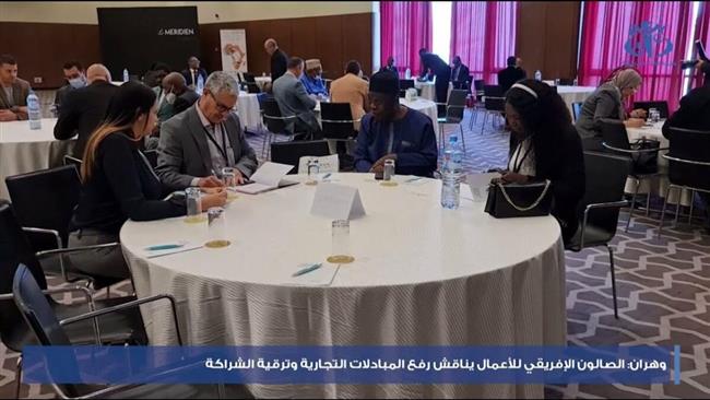 اختتام فعاليات الصالون الجزائري الأفريقي للأعمال بالتوقيع على ٥ عقود و٢٥ اتفاقية اقتصادية