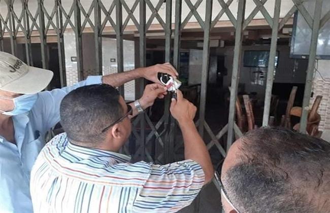 غلق ١٦ منشأة تجارية لعدم الالتزام بالإجراءات الاحترازية في الإسكندرية 