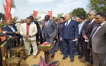   عبد العاطي ووزير الرى الجنوب سودانى يفتتحان معرض «زهور الربيع» بالقناطر الخيرية