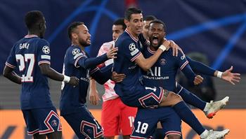   باريس سان جيرمان يأمل في عودة لاعبه الهولندي «فينالدوم » إلى الدوري الإنجليزي