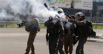 الاحتلال الإسرائيلي يغلق مدخل بالقدس ويصيب عشرات الطلبة بالاختناق