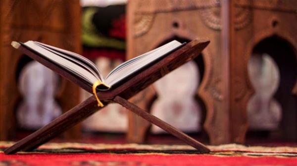 هل يجوز تلاوة القرآن أثناء أداء الأعمال المنزلية؟