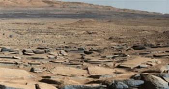   مركبة الصين تكشف عن آثار الطقس والمياه القديمة على صخور المريخ