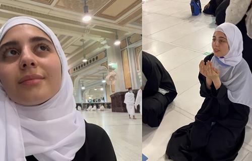 مايان السيد تنشر صورها اثناء العمرة وهي تبكي أمام الكعبه 