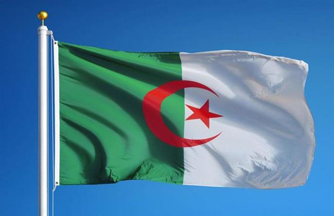 الجزائر تحظر تصدير المواد الغذائية 