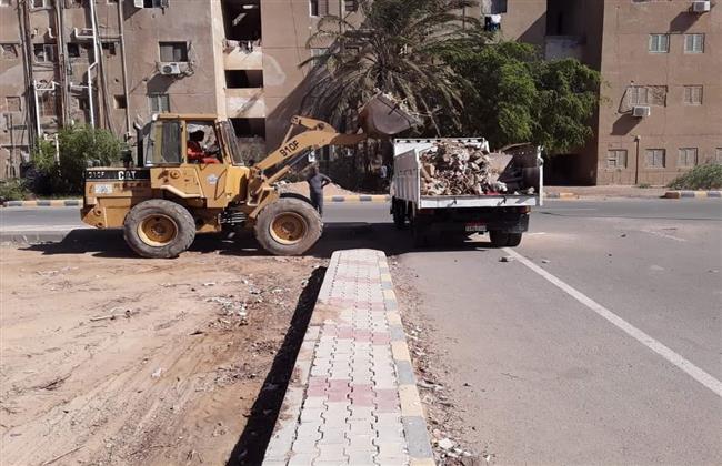 إزالة 102 طن مخلفات وقمامة من شوارع وطرق سمنود بالغربية