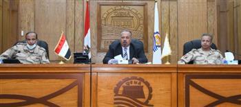 «الطيبى» يتابع ملف تقنين أراضي أملاك الدولة بقنا 